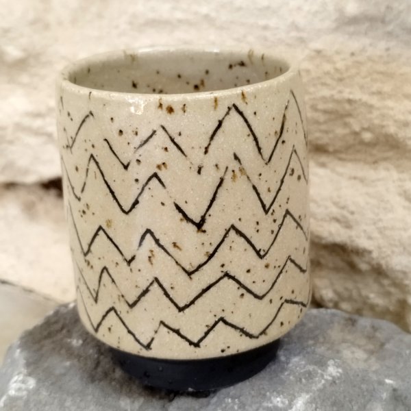 Tasse zick-zack / h 6,5 cm/ 22,00 €